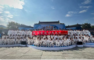 学员参加CCTV4世界传统武术演出